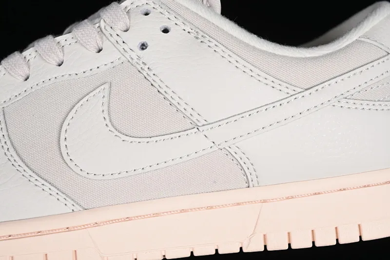 All Categories Nk SB Dunk Series Nk SB Dunk Low Low-top sneakers Nk Dunk Low "Light Orewood Brown" ​Light brown canvas SB low-top sports and leisure sneakers DZ2538-100